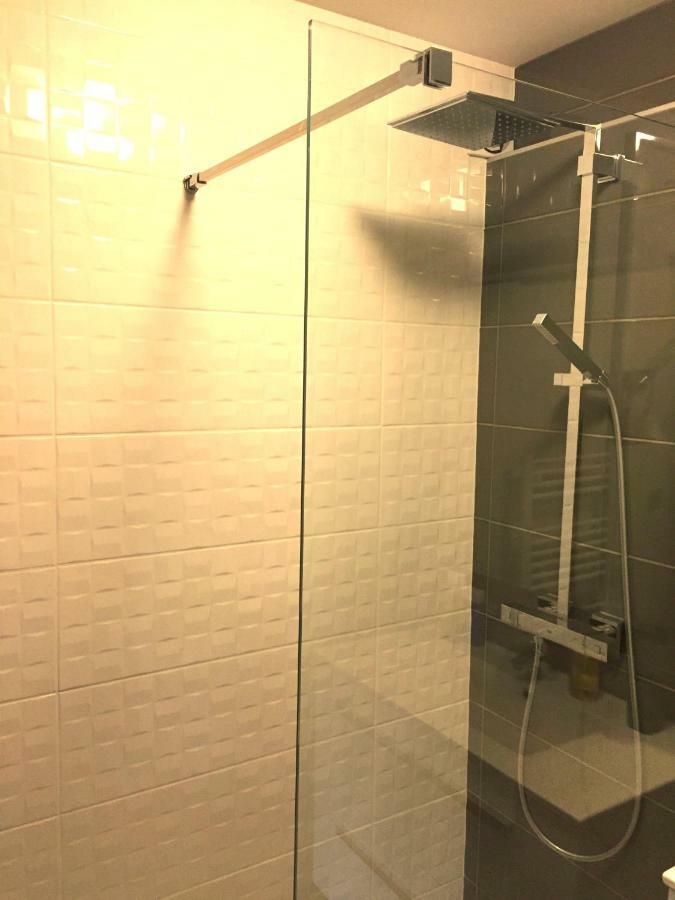 The One Suite Annecy Ngoại thất bức ảnh