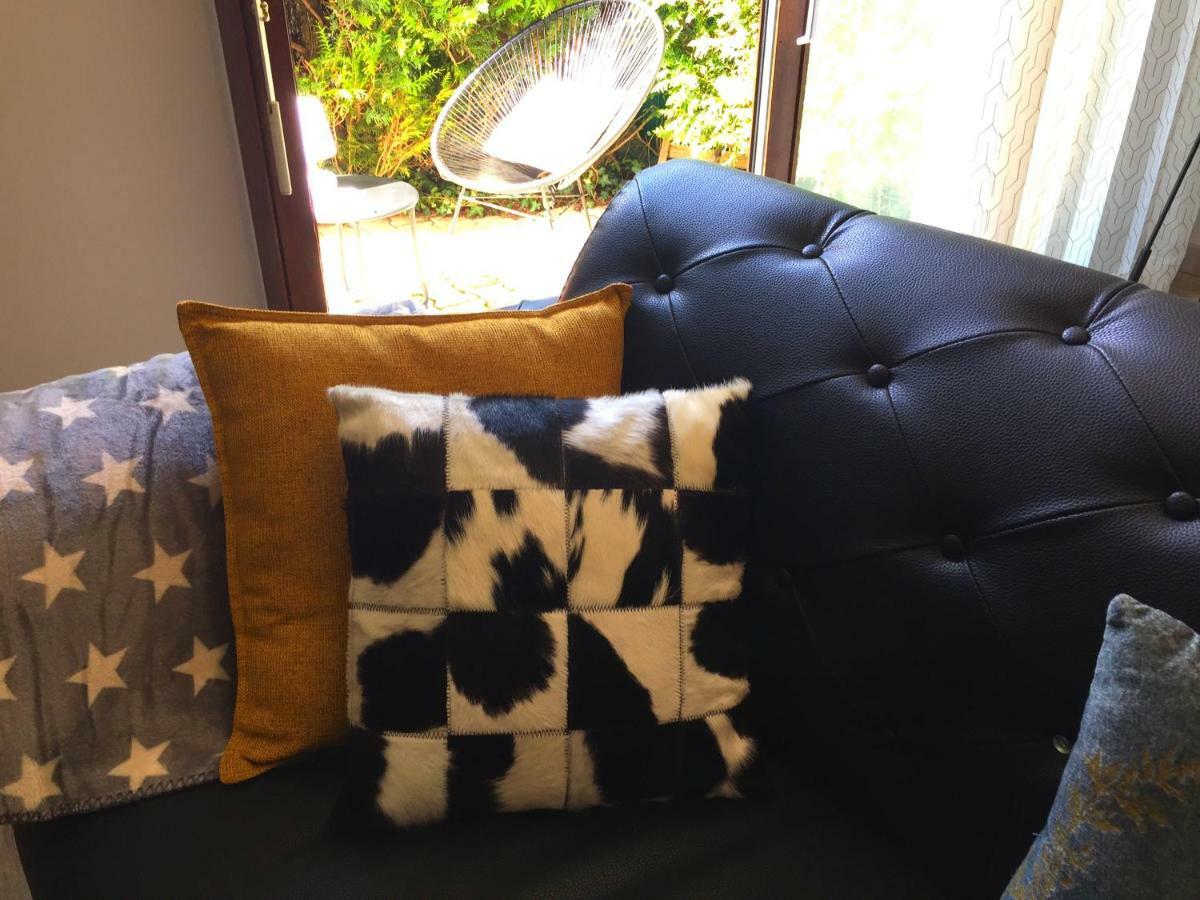 The One Suite Annecy Ngoại thất bức ảnh